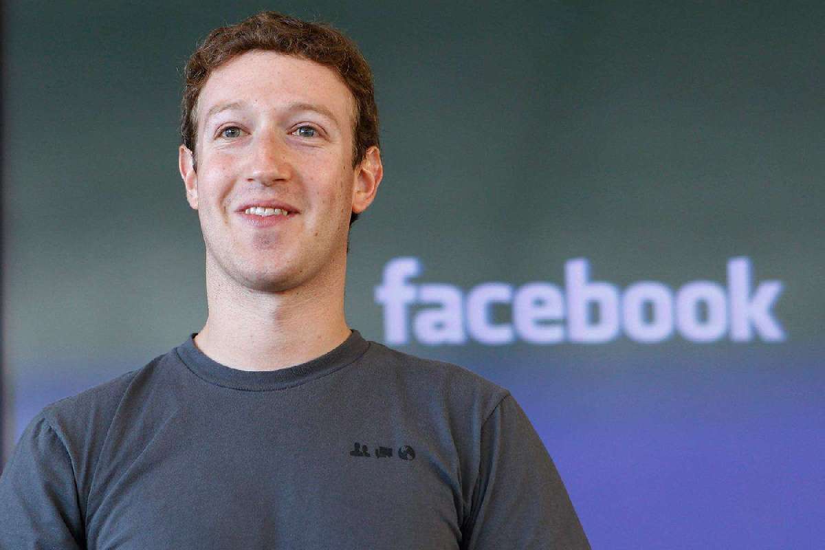 Mark Zuckerberg’ün Hesapları Hacklendi
