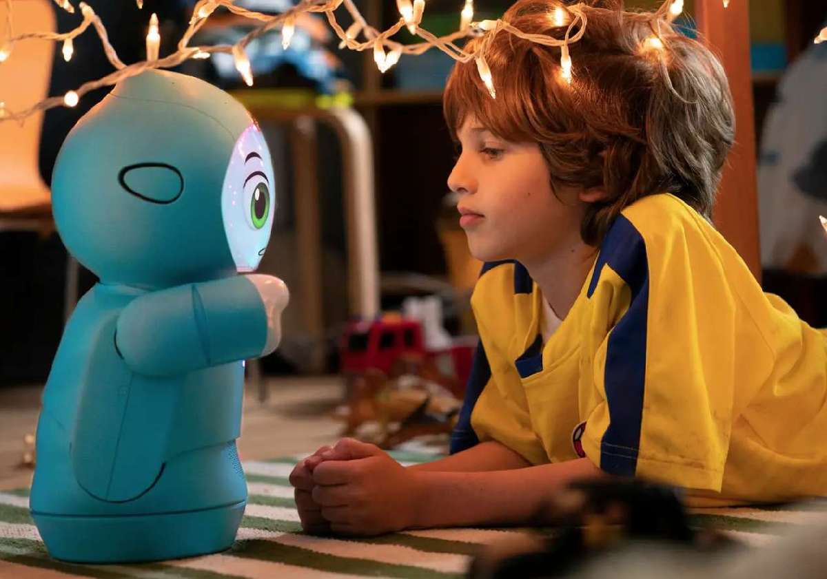 Çocuklarla Sohbet Ederek Öğrenmelerine Yardımcı Oluyor: Robot Moxie İle Tanışın