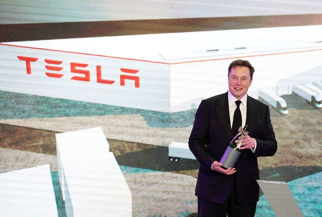 Hedefleri Tutturdu: Elon Musk, Tesla Hisselerinden 775 Milyon Dolar Gelir Elde Edecek