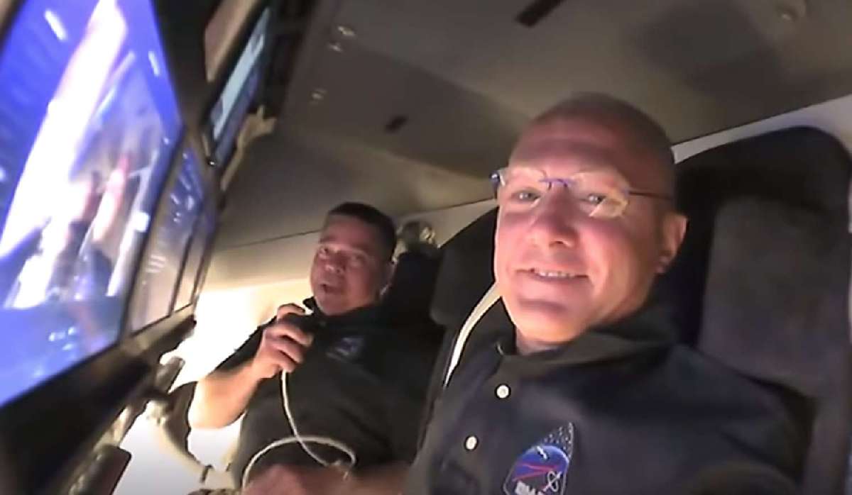 NASA Astronotları, Uzay Boşluğunda Geçen Saatlerde Bir Vlog Hazırladı