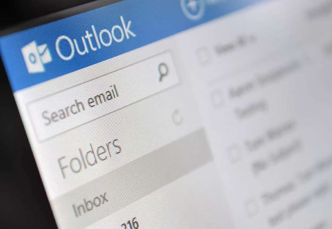 Outlook, Gmail Benzeri Bir Metin Tahmin Özelliğine Kavuşacak