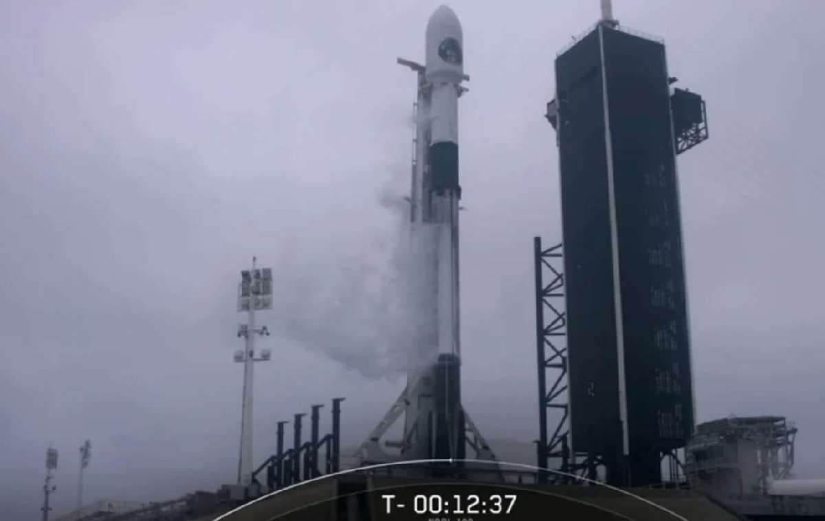 SpaceX, ABD Casus Uydusu Fırlatma Görevini Son Anda İptal Etti