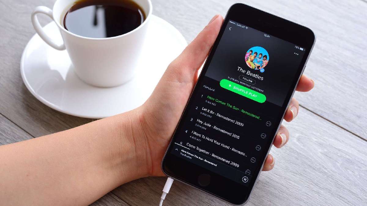 Spotify, Premium Hizmetini Bedavaya Sunan Siteleri Şikayet Etti