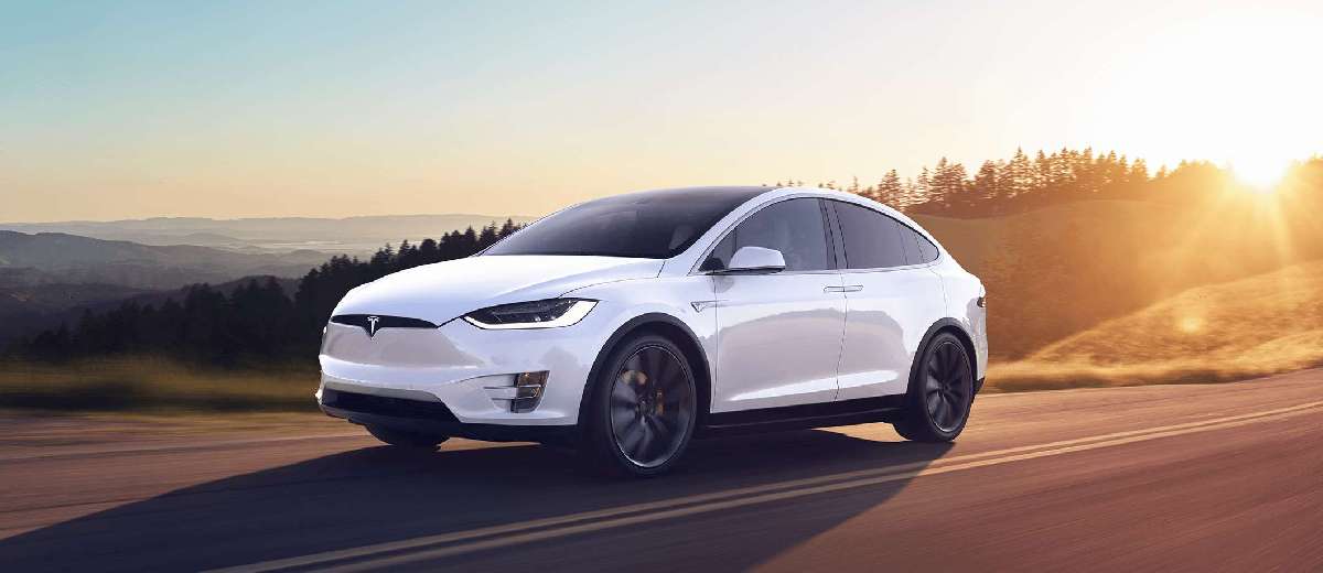 Tesla 15 Bin Aracını Geri Çağırdı